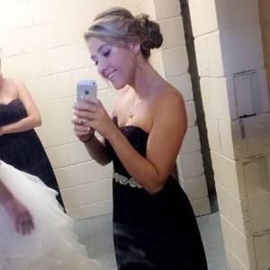 Meet your Posher, Alexis